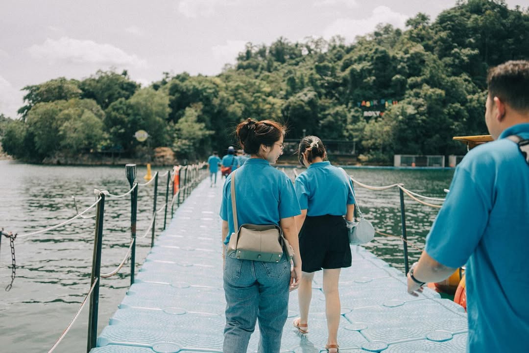 Tasik Biru - Insan Kelana Travel