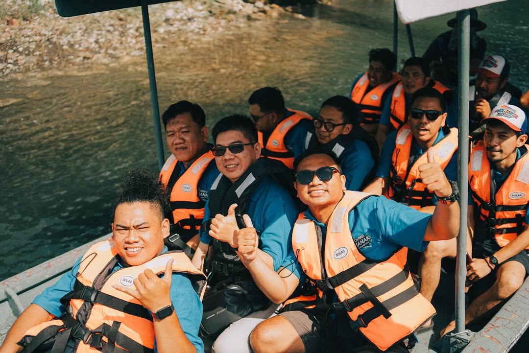 Boat Tasik Biru